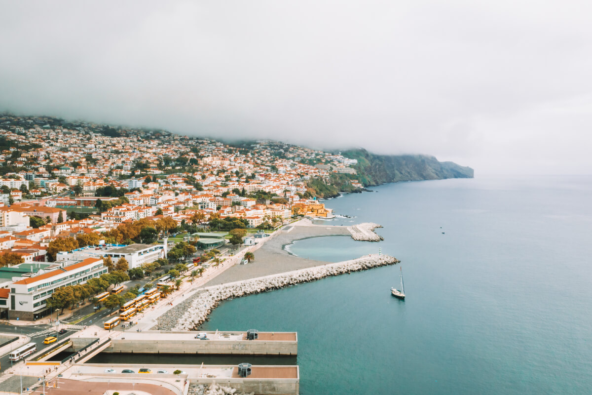 madeira - moradias para venda